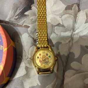 Rare limited edition Winnie the Pooh and piglet holiday gold watch